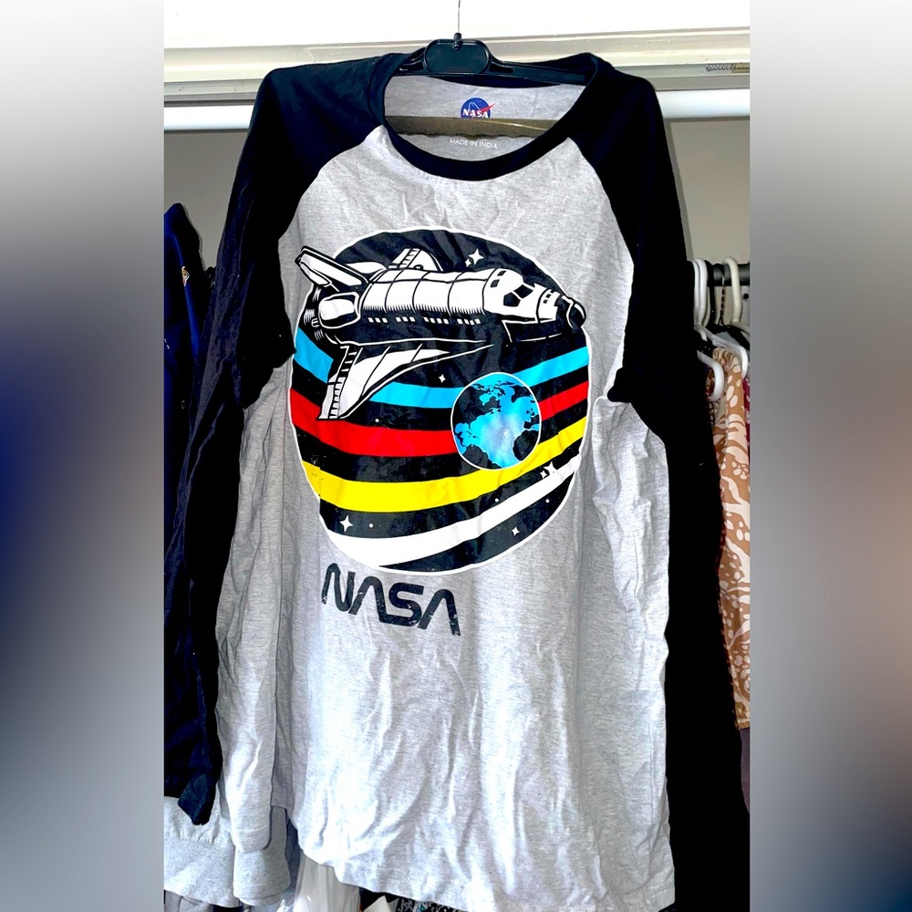 NASA Long sleeve t-shirt
